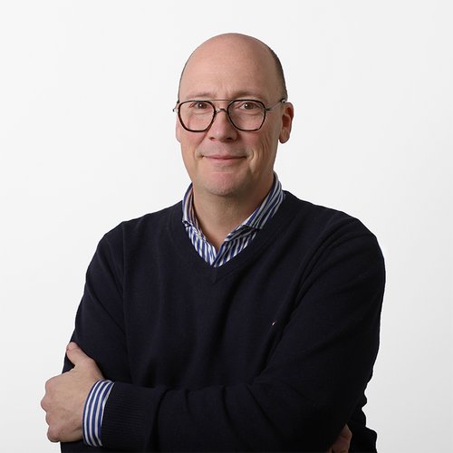 Portraitfoto von Oliver Schoenmakers