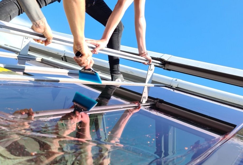 Richnerstutz Werbetechnik Montage-Team, Folierung Dachfenster Sonnenschutz