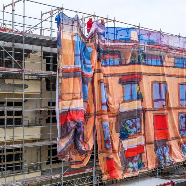 Installation of scaffolding covering with a reproduction of an original painting by Michele Bordoni
