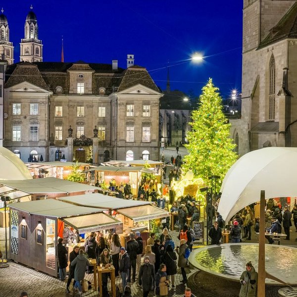 Weihnachtsmarkts Münsterhof Zürich.