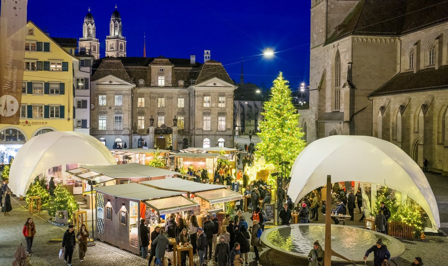 Weihnachtsmarkts Münsterhof Zürich.