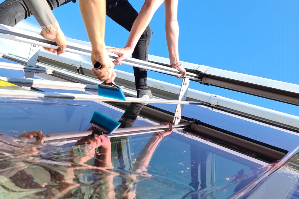 Richnerstutz Werbetechnik Montage-Team, Folierung Dachfenster Sonnenschutz